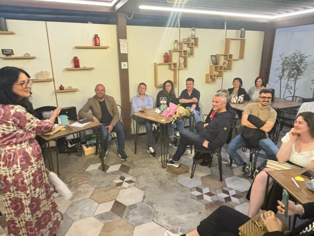 Lo Speed Date di Florinda Colella, candidata al Municipio 2 di Bari