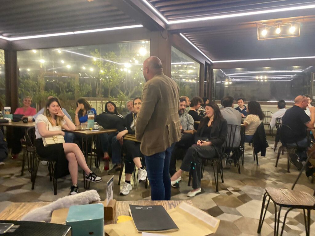 Lo Speed Date di Florinda Colella, candidata al Municipio 2 di Bari